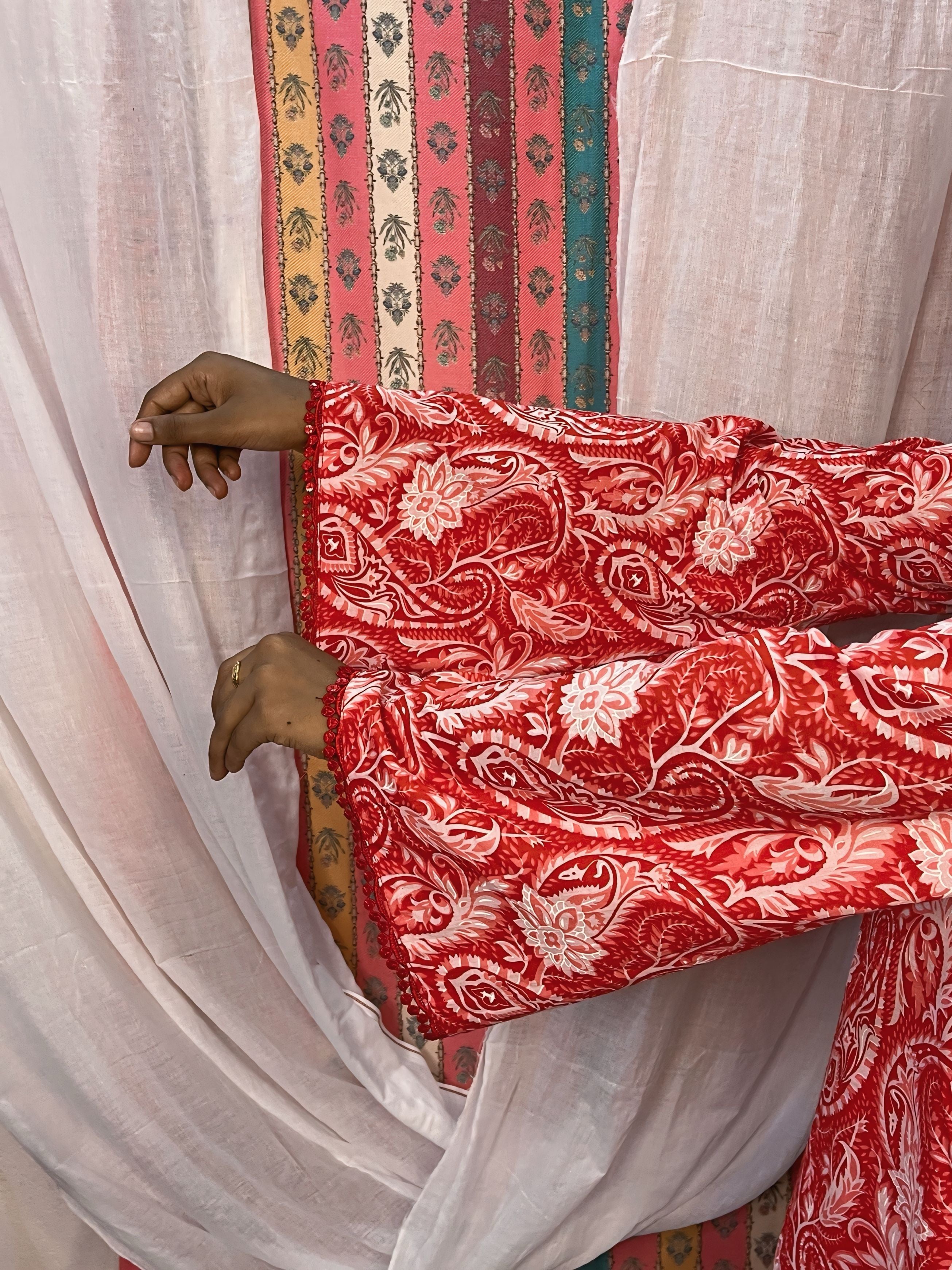 Raktphool - Red V neck full sleeve kurti