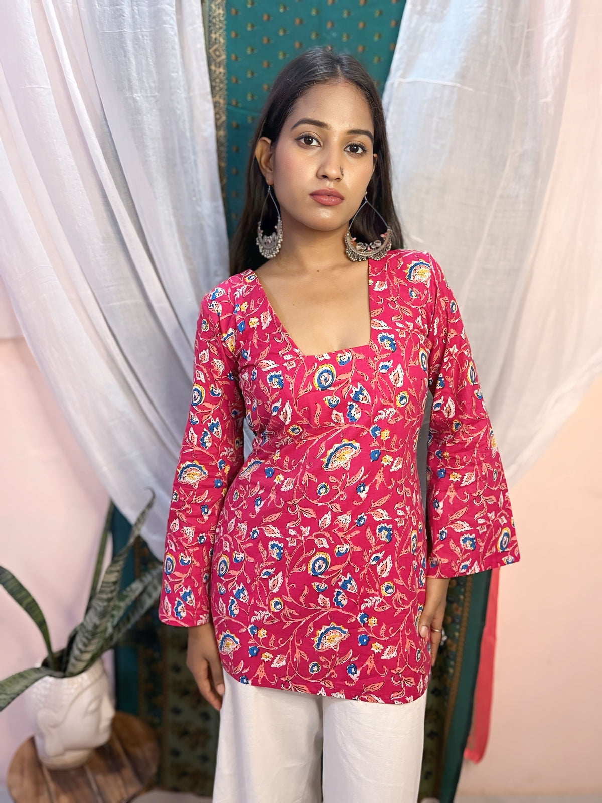 Gulabiya - Pink glass neck full sleeves floral kurti