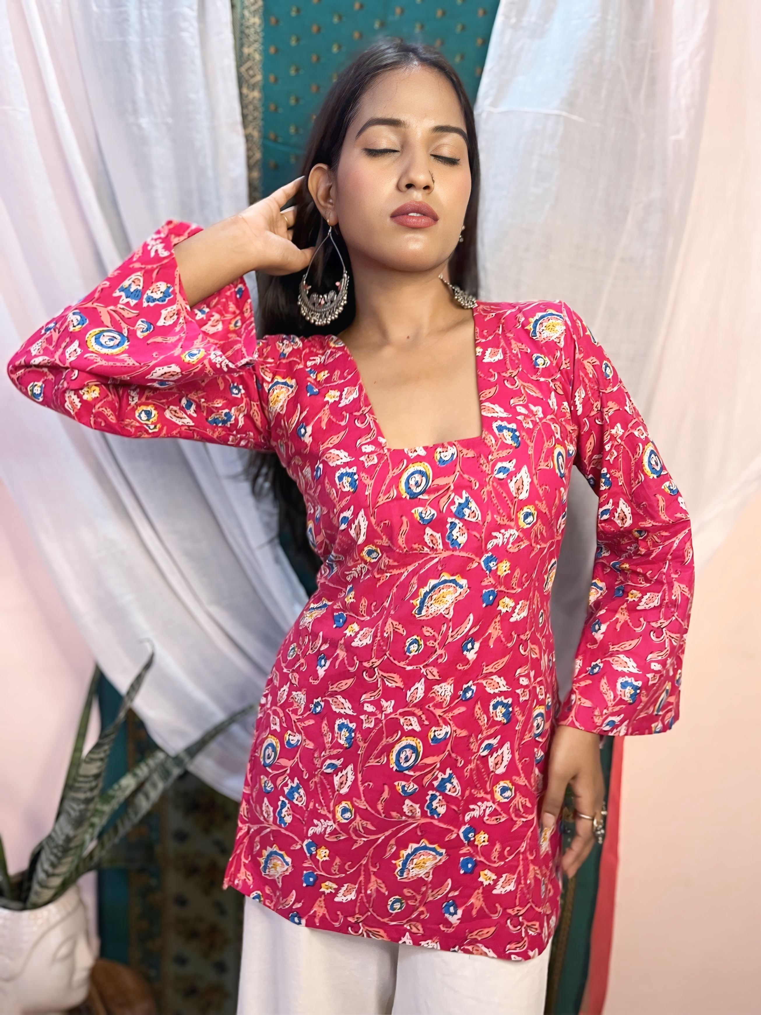 Gulabiya - Pink glass neck full sleeves floral kurti